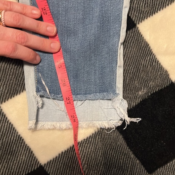 Pilcro and the Letterpress Script Jeans. Size 28 - Picture 8 of 16